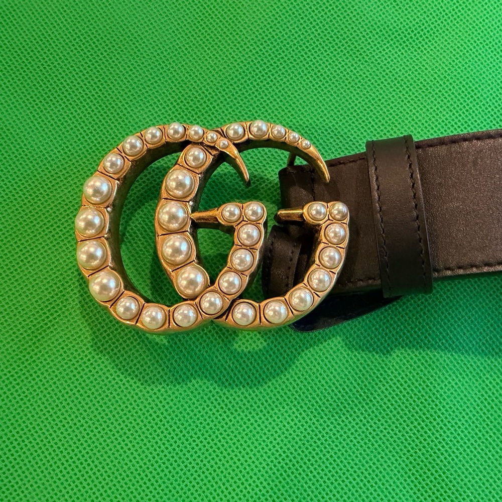 Gucci
Pearly GG Marmont Belt Leather Wide - Picture 4 of 8